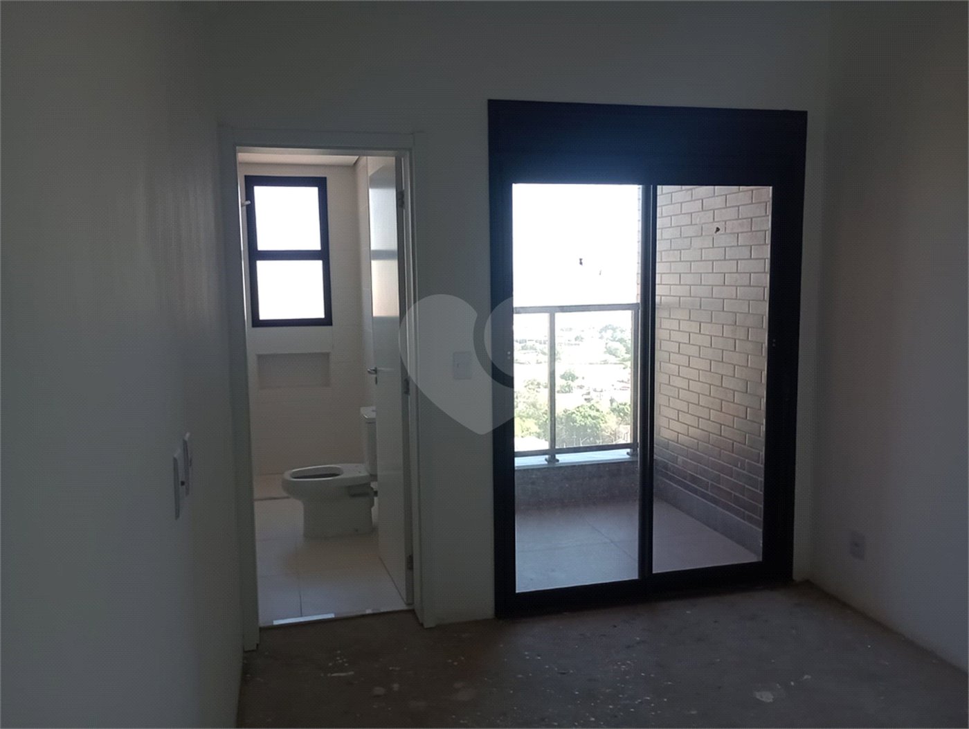 Apartamento à venda com 3 quartos, sendo 2 suítes, no Centro, Itapetininga, SP