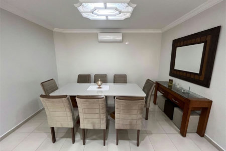 Casa com 3 dormitórios à venda, 142 m² por R$ 675.000,00 - Centro - São Vicente/SP