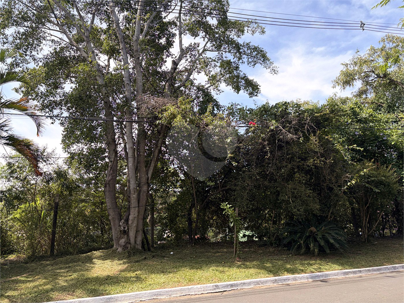 Casa à venda ou para alugar com 4 suítes no condomínio Vinhas da Vista Alegre - Lado Sede, Vinhedo - SP