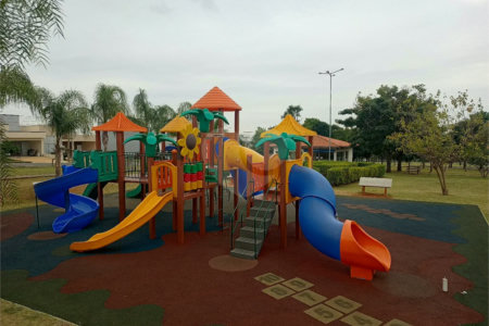 Casa à venda com 3 suítes no condomínio Real Park, Sumaré - SP