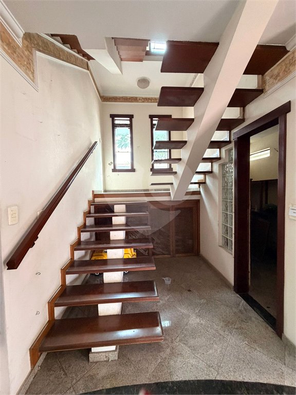 Sobrado à venda ou para alugar com 5 quartos, sendo 1 suíte, em Jardim Eltonville, Sorocaba, SP