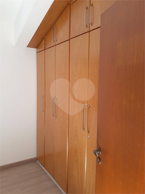 Sobrado à venda com 4 quartos, sendo 2 suítes,  em Tremembé, São Paulo, SP