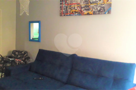 Casa à venda com 3 quartos, sendo 1 suíte,  no condomínio Jardim das Palmas, São Paulo - SP