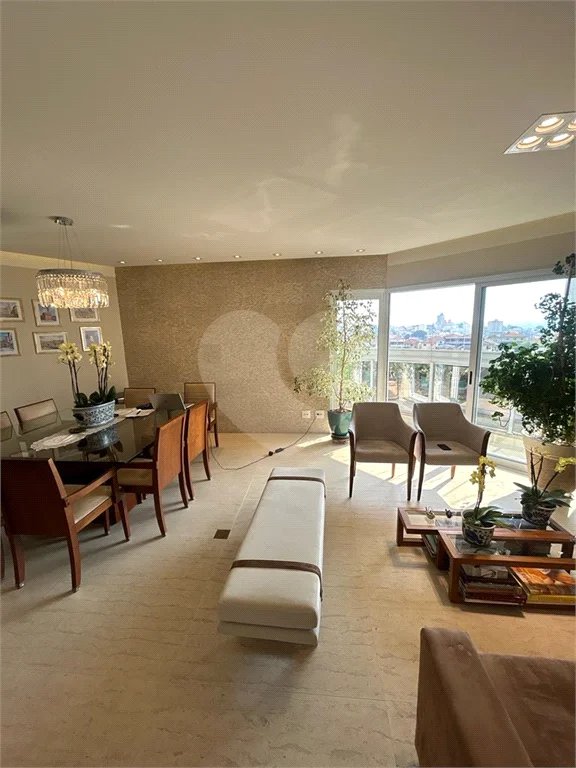 Apartamento à venda com 3 suítes em Santa Teresinha, São Paulo, SP