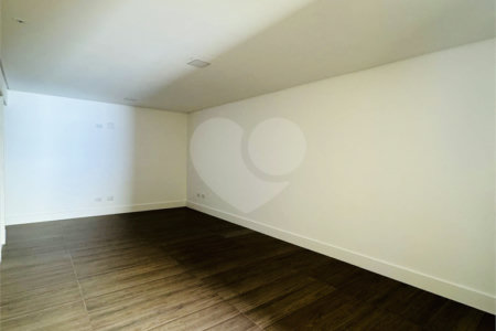 Apartamento para alugar com 3 suítes em Baeta Neves, São Bernardo do Campo, SP