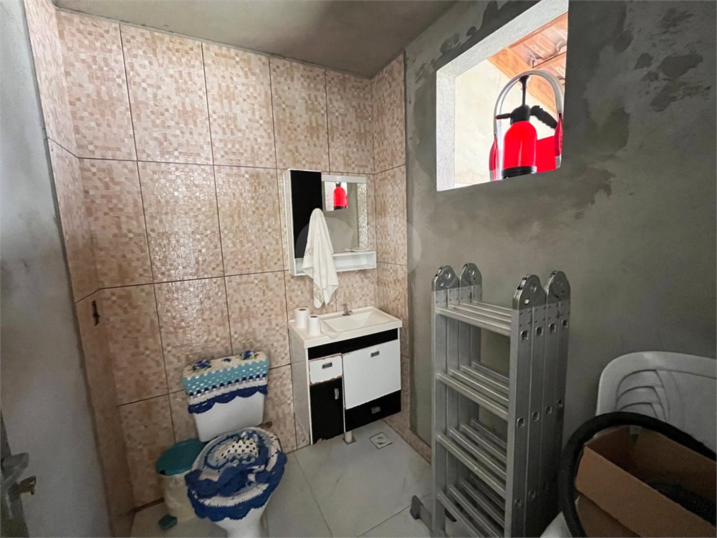 Casa à venda com 4 quartos, sendo 2 suítes, em Chapada Grande, Itapetininga, SP