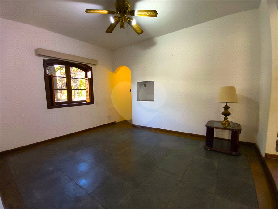 Casa à venda com 4 quartos, sendo 3 suítes,  no condomínio Village D'avignon, Sorocaba - SP