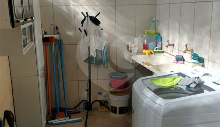 Sobrado à venda com 3 quartos, sendo 1 suíte, em Tremembé, São Paulo, SP