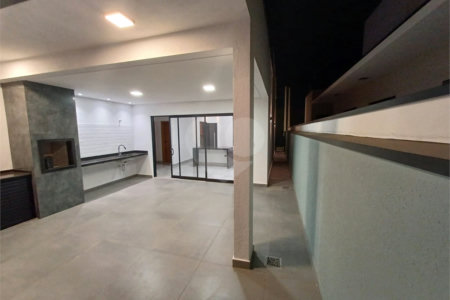 Casa à venda com 3 suítes no condomínio Residencial Alto de Itaici, Indaiatuba - SP