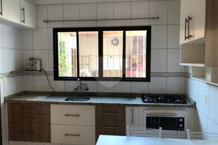 Casa à venda com 3 quartos, sendo 1 suíte, em Nova Petrópolis, São Bernardo do Campo, SP