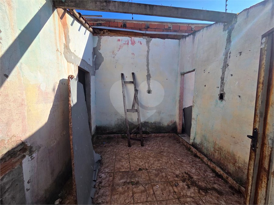 Casa à venda com 2 quartos em Jardim Vieira de Moraes, Itapetininga, SP