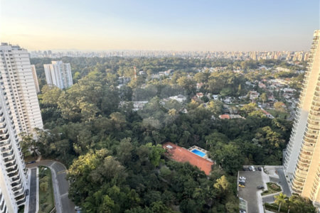 Cobertura à venda ou para alugar com 5 quartos, sendo 4 suítes, em Santo Amaro, São Paulo, SP