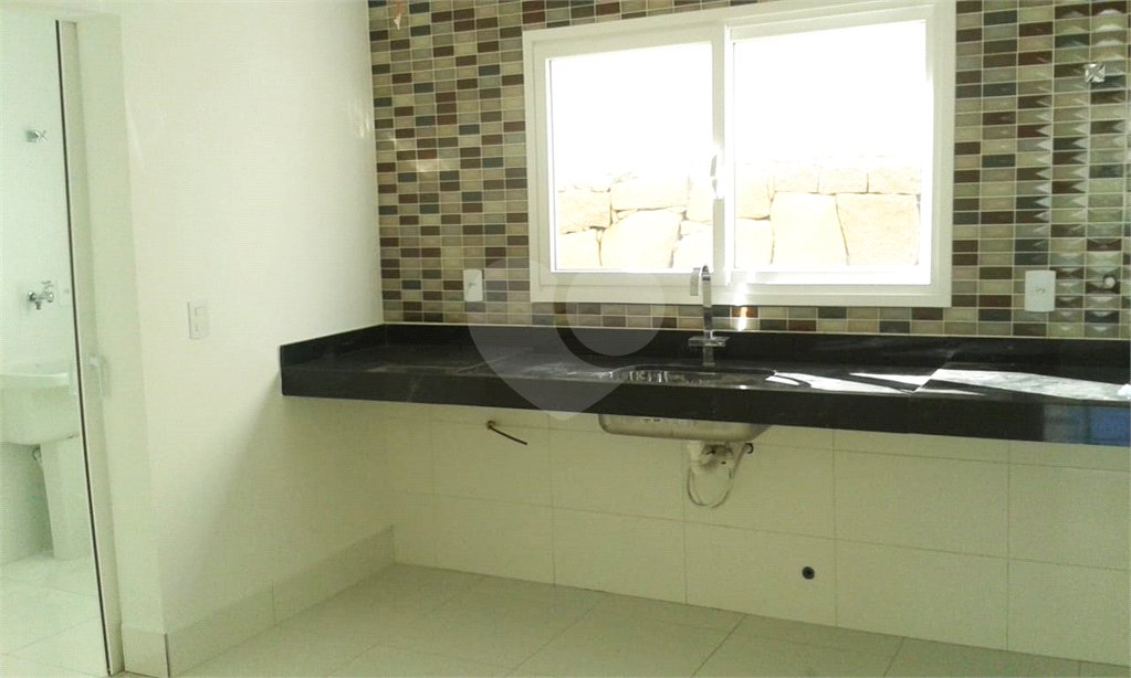 Casa à venda com 4 suítes no condomínio Vila Panorama, Indaiatuba - SP