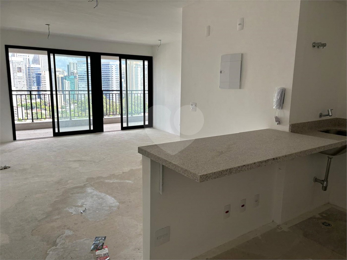 Apartamento à venda com 1 suíte em Vila Cordeiro, São Paulo, SP