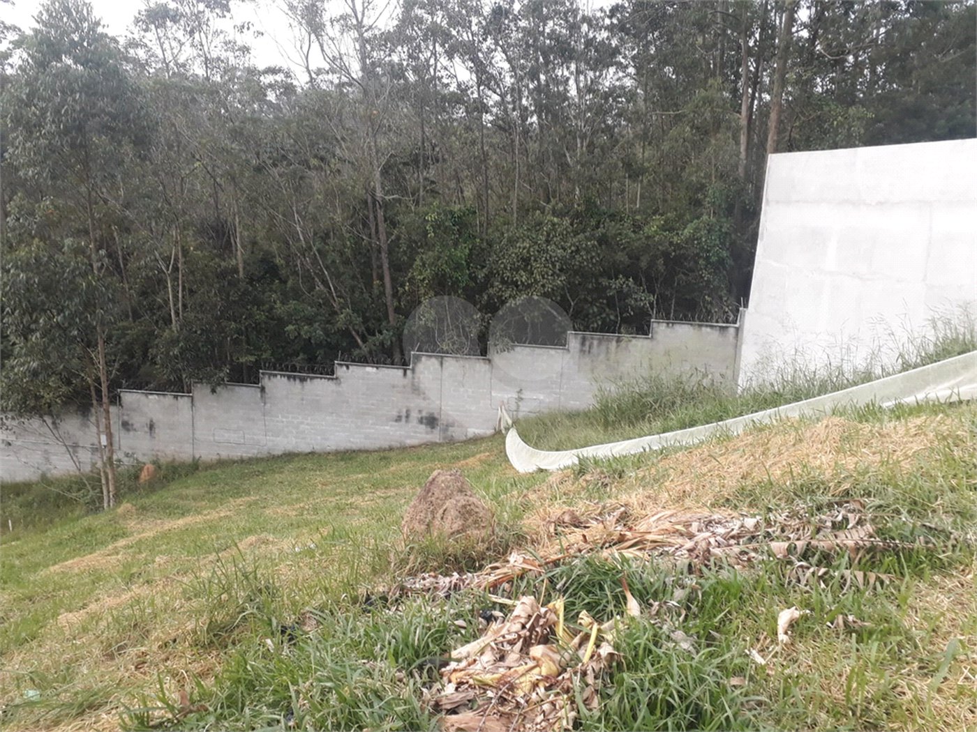 Terreno à venda no condomínio Mosaico da Serra, Mogi das Cruzes - SP