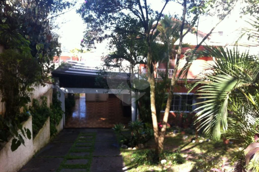Casa com 3 quartos, 8 vagas, churrasqueira - Vila Nova Cachoeirinha - São Paulo/SP