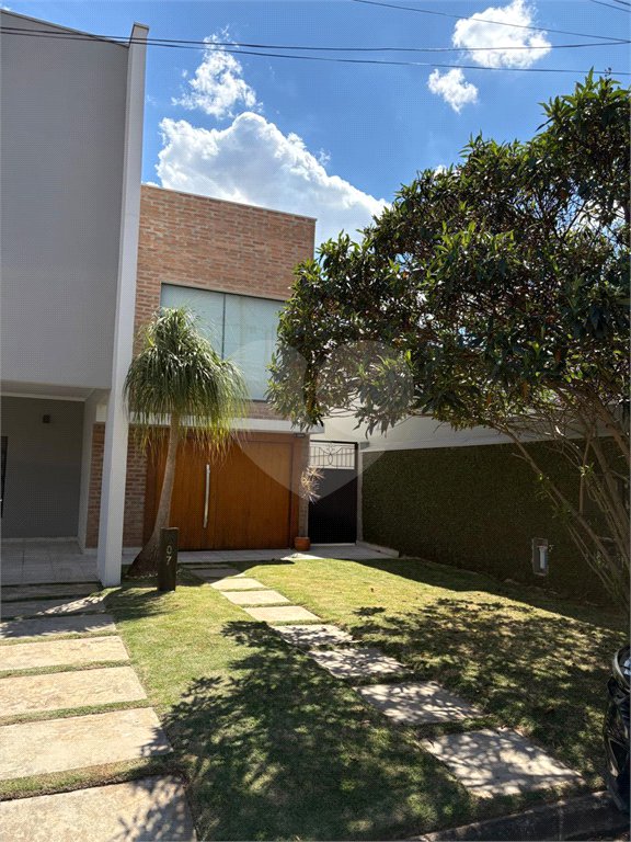 Casa à venda com 4 quartos, sendo 1 suíte, no condomínio Lagos D Icaraí, Salto - SP