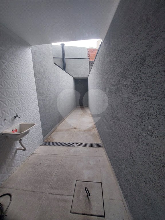 Sobrado à venda com 3 quartos, sendo 1 suíte, em Vila Carrão, São Paulo, SP