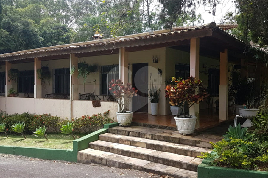 Casa à venda com 5 quartos, sendo 1 suíte, em Serra da Cantareira, Mairiporã, SP