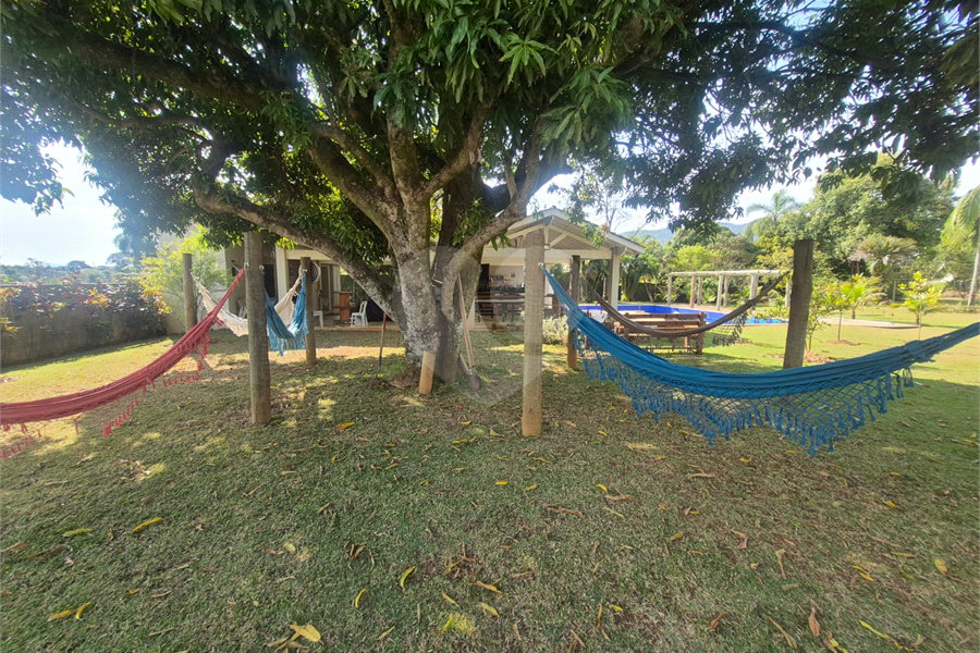 Casa Térrea à venda ou para alugar com 4 suítes em Jardim Paulista, Atibaia, SP