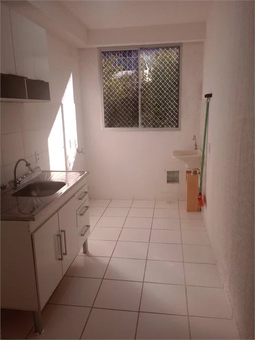 Apartamento para alugar com 2 quartos em Recanto Vista Alegre, Cotia, SP