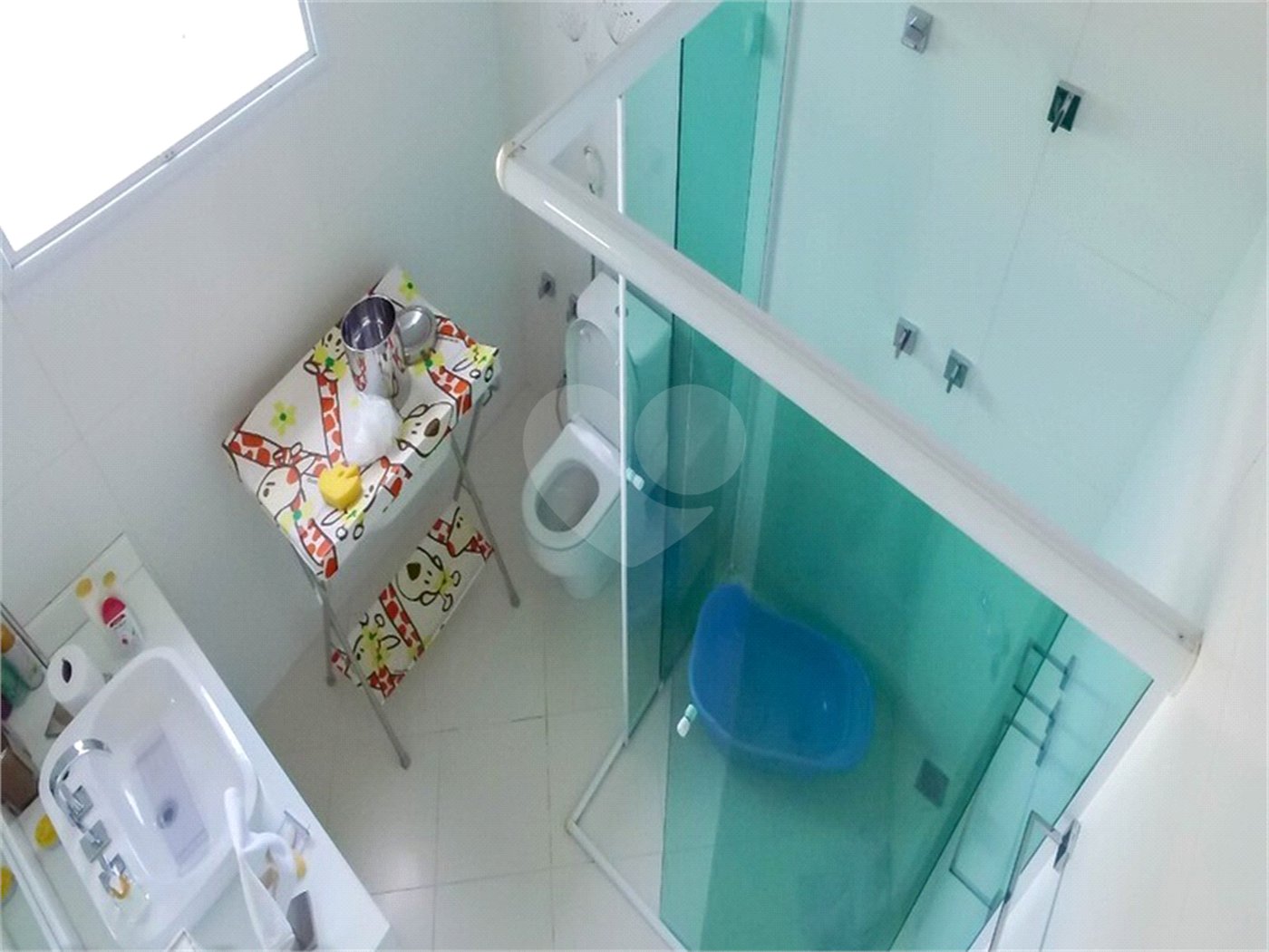 Casa à venda com 3 quartos, sendo 1 suíte, no condomínio Belvedere 2, Votorantim - SP