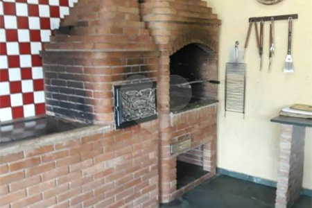 Casa à venda com 6 quartos, sendo 4 suítes, no condomínio Recanto dos Palmares, Atibaia - SP