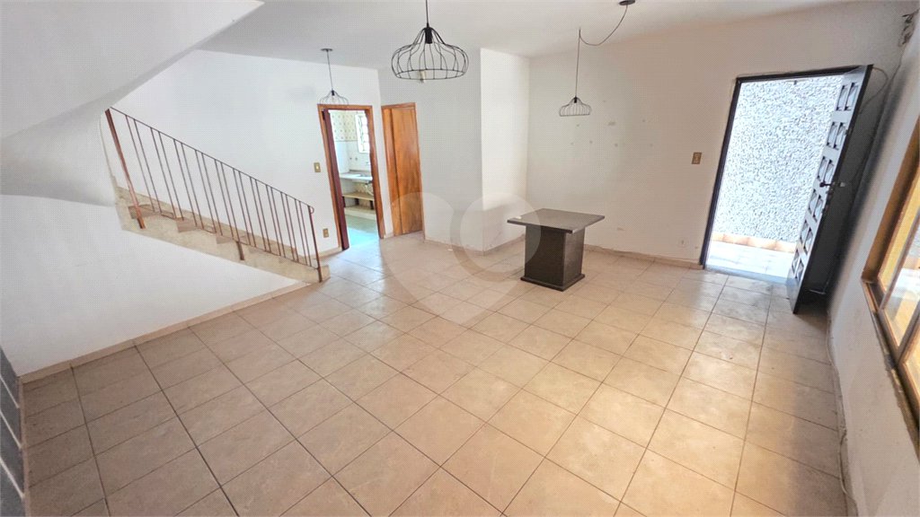 Sobrado à venda com 3 quartos em Vila Guilherme, São Paulo, SP