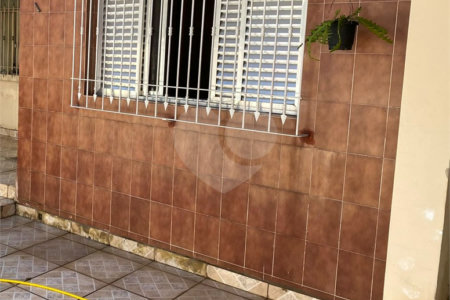 Casa Térrea à venda com 2 quartos em Vila Acoreana, Poá, SP