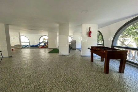 Apartamento à venda com 4 quartos, sendo 1 suíte, em Lagoa, Rio de Janeiro, RJ