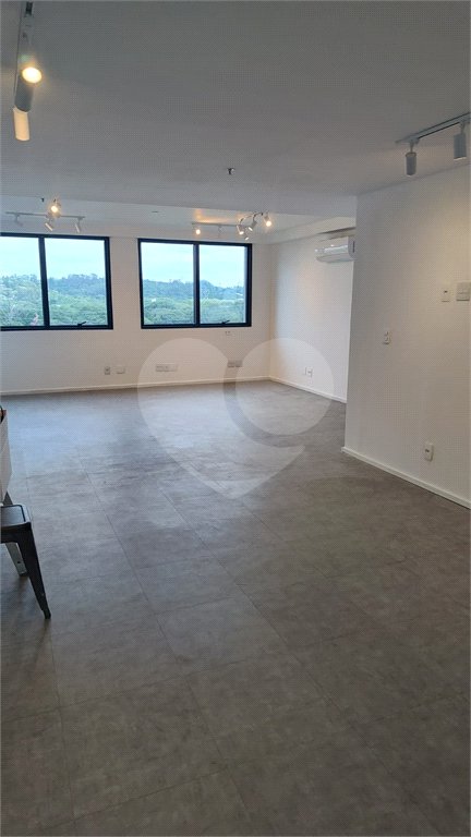 Sala à venda em Alto de Pinheiros, São Paulo, SP