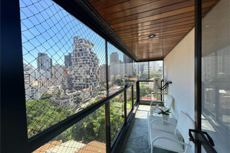 Apartamento para alugar com 3 quartos, sendo 1 suíte, em Pinheiros, São Paulo, SP