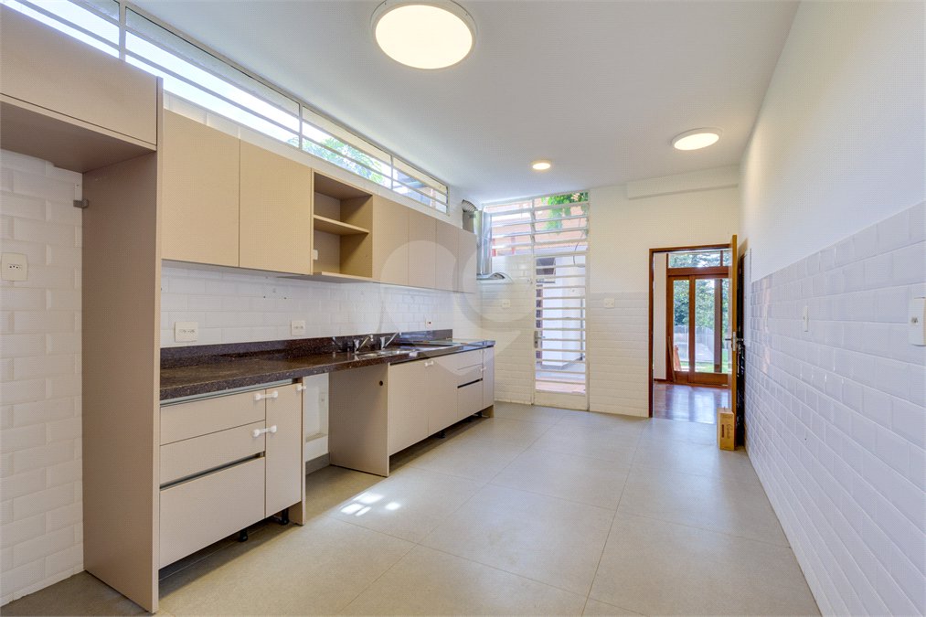 Casa Térrea à venda com 3 quartos, sendo 1 suíte, em Alto da Boa Vista, São Paulo, SP