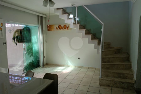 Casa à venda com 4 quartos, sendo 2 suítes,  em Vila Rei, Mogi das Cruzes, SP
