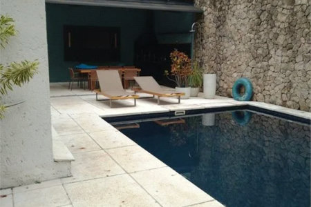 Casa à venda com 4 quartos, sendo 3 suítes, em Vila Tramontano, São Paulo, SP