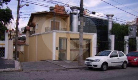 Sobrado à venda com 3 suítes em Água Fria, São Paulo, SP