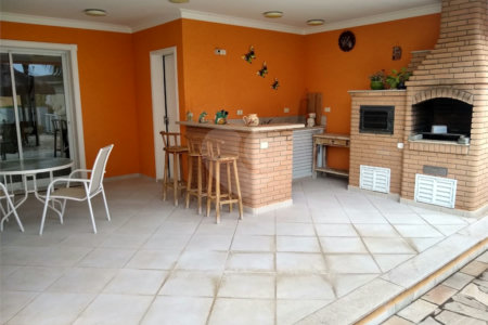 Casa à venda com 5 quartos, sendo 4 suítes,  no condomínio Parque Shambala, Atibaia - SP