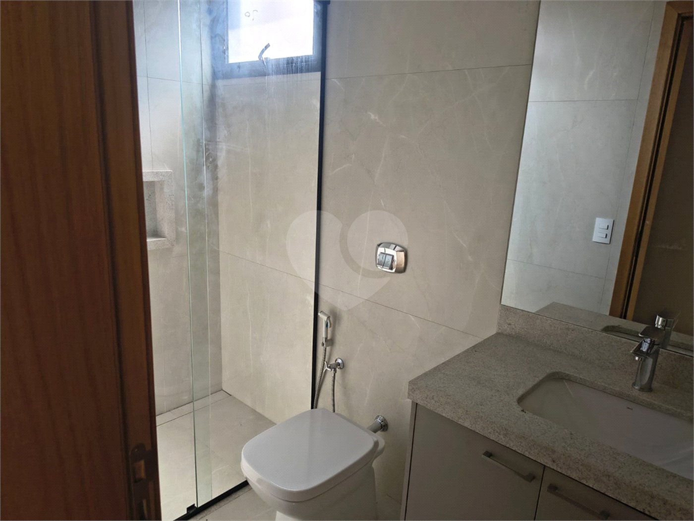 Casa à venda com 3 suítes no condomínio Valencia Gracia, Ribeirão Preto - SP