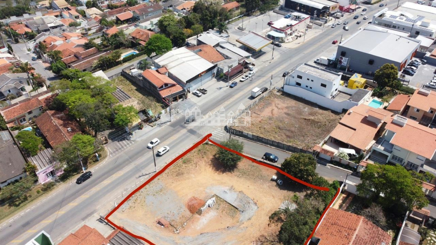 Terreno plano à venda ou locação na Alameda Lucas Nogueira Garcez – Vila Giglio, Atibaia