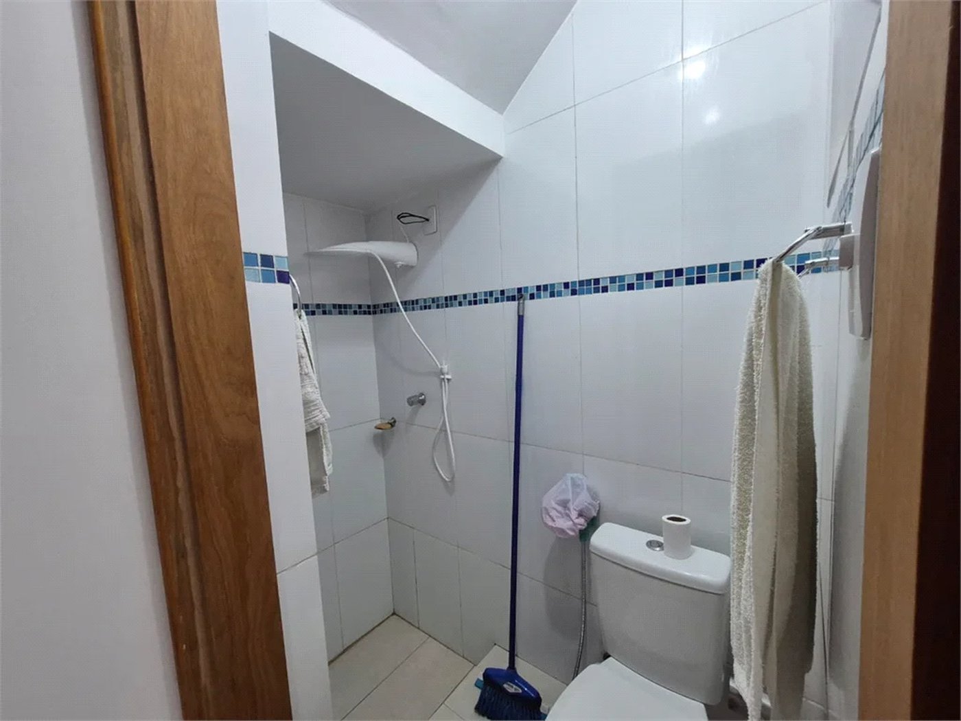 Casa à venda com 4 quartos, sendo 1 suíte,  no condomínio Residencial Alto da Lapa II, São Paulo - SP