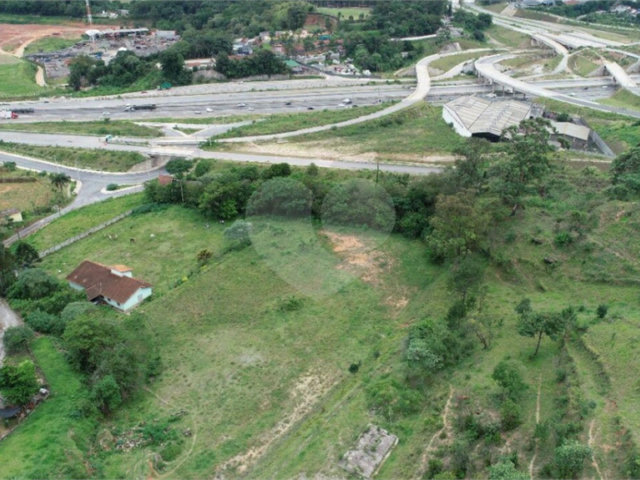 Terreno à venda ou para alugar com 2 quartos, sendo 1 suíte,  em Parque Edu Chaves, São Paulo, SP