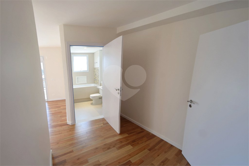 Apartamento à venda com 3 suítes em Vila Romana, São Paulo, SP