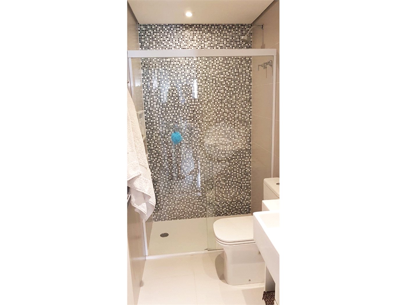 Apartamento à venda com 3 quartos, sendo 1 suíte, em Moema, São Paulo, SP