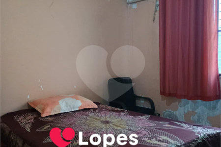 Casa à venda com 7 quartos, sendo 2 suítes, em Campo Grande, Rio de Janeiro, RJ