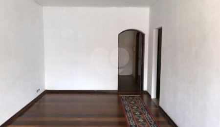 Casa à venda com 5 quartos, sendo 1 suíte,  em Serra da Cantareira, Mairiporã, SP