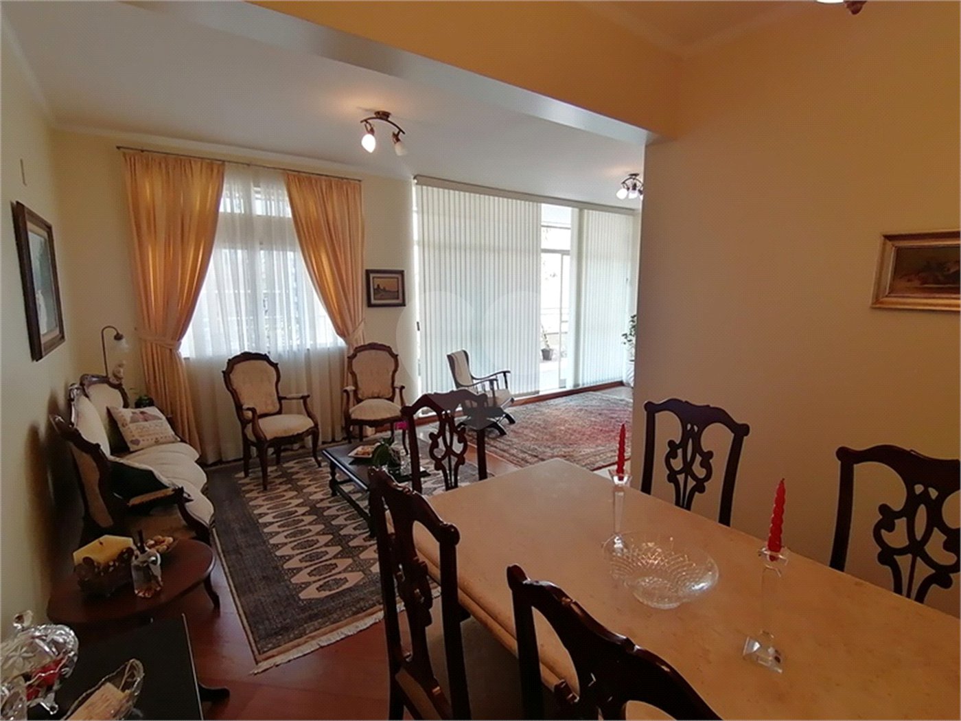 APARTAMENTO COBERTURA Á VENDA COM 200m2 ÍCONE NA BELA VISTA