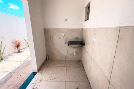 Casa à venda com 2 quartos, sendo 1 suíte,  em Portal das Araras, Três Lagoas, MS