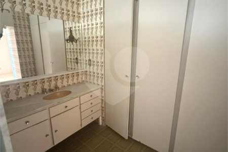 Apartamento à venda com 3 quartos, sendo 1 suíte, no Centro, Ribeirão Preto, SP