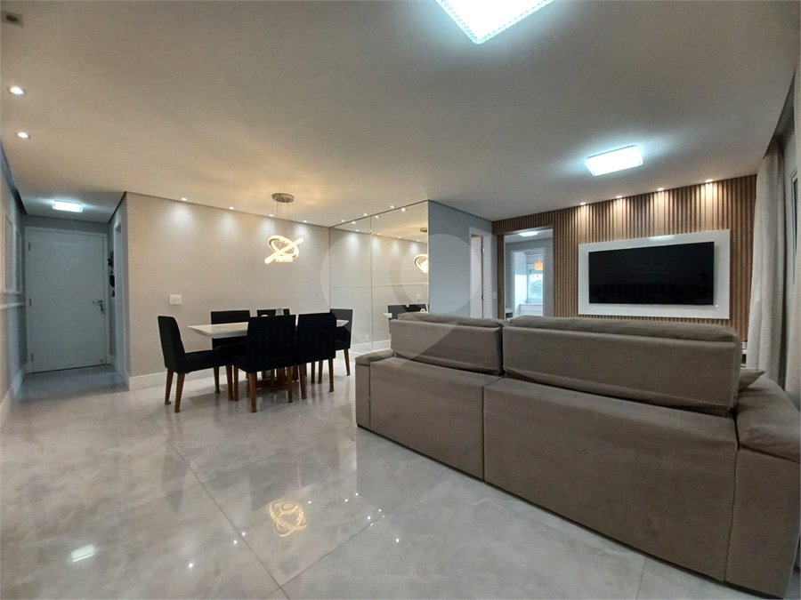 Apartamento à venda com 3 suítes em Vila Suzana, São Paulo, SP
