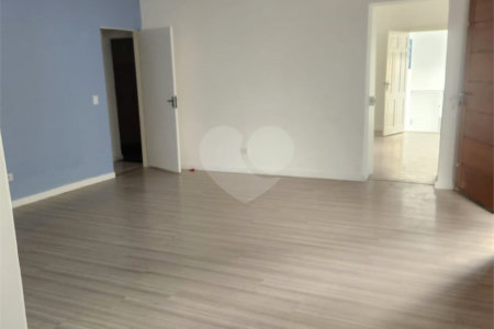 Casa para alugar com 5 quartos, sendo 1 suíte, em Vila Ipojuca, São Paulo, SP